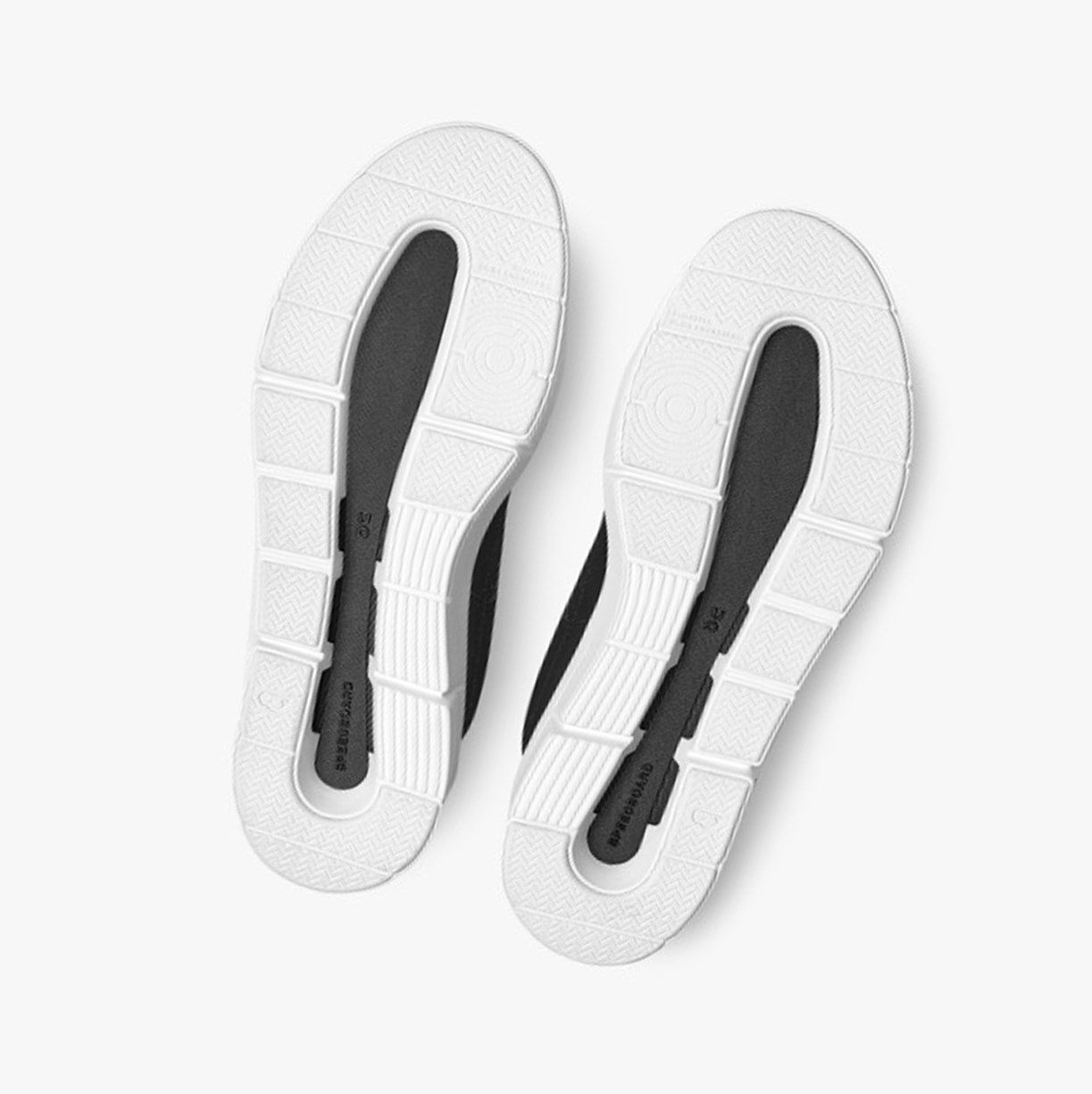 Black / White On The Roger Clubhouse Women Sneakers | RQIW18436