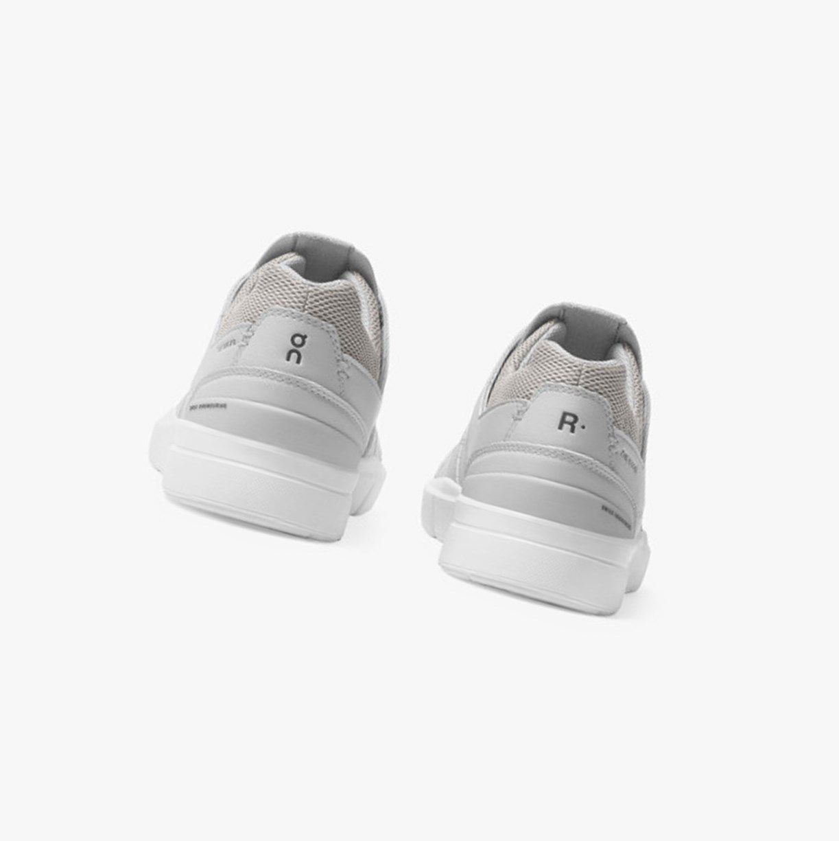 White On The Roger Clubhouse Men Sneakers | PKIV09158