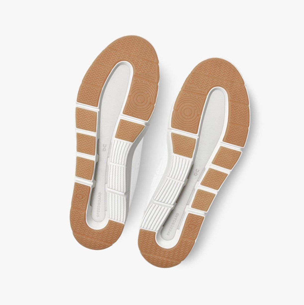 White / Brown On The Roger Clubhouse Men Sneakers | QBCP19583