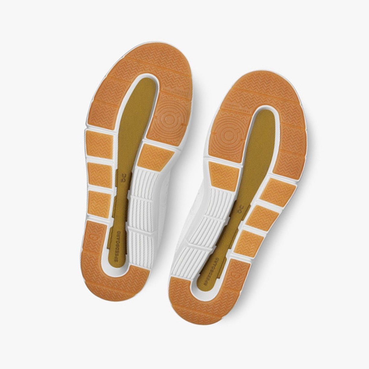 White / Brown On The Roger Clubhouse Women Sneakers | PSJB89317